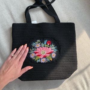 Embroidered crochet purse